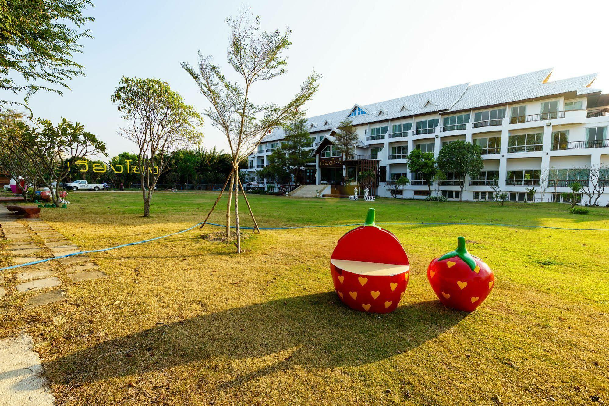 Vieng Khong Hotel Mukdahan Bagian luar foto